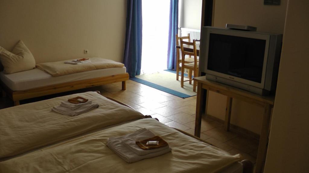 Assos Hotel Asbach-Bäumenheim Szoba fotó